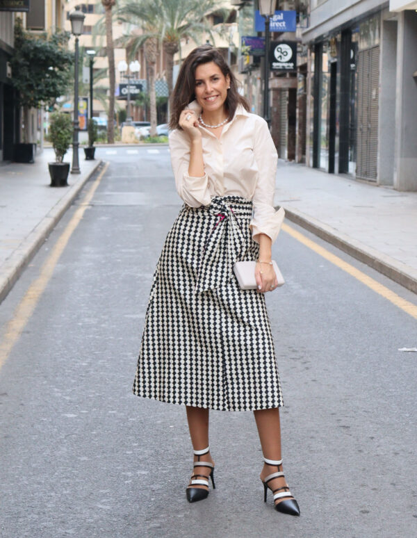 Falda midi CLEPIOS de MOSKADA