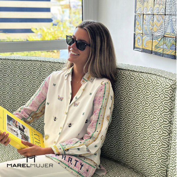 Camisa estampada abejas