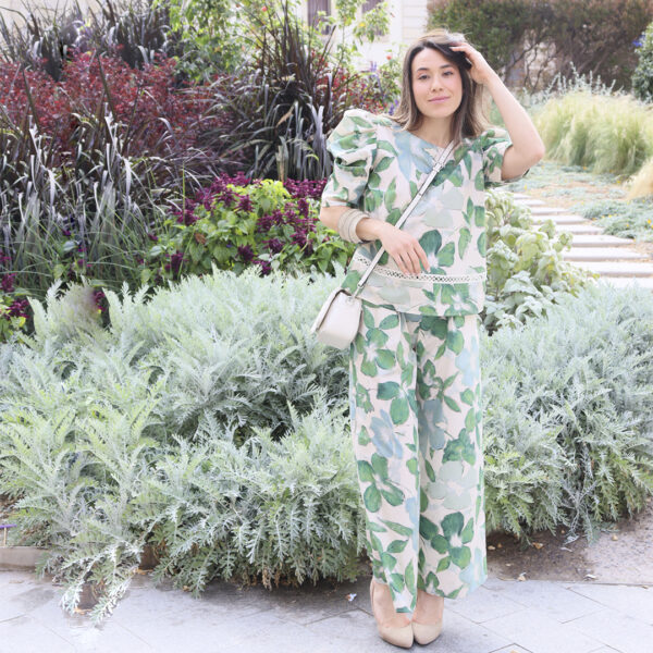 Camisa estampada flores con manga abullonada