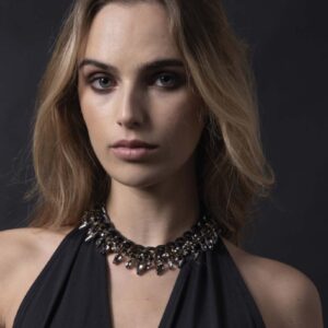 Gargantilla efecto cadena con cristales