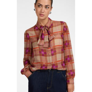 Camisa estampada con lazada
