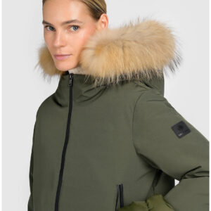 Parka corta en verde